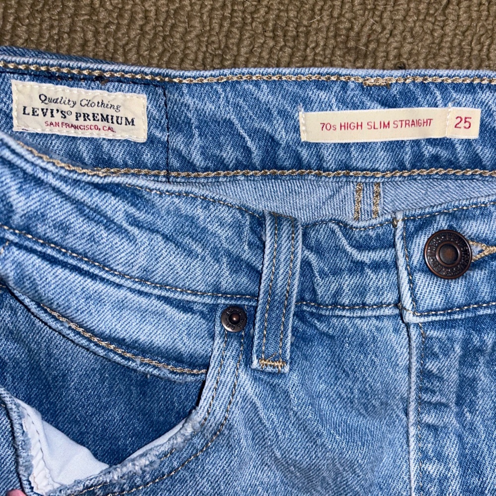 levi’s 70’s high waisted slim straight jeans